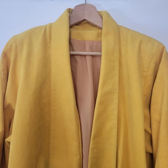 80s Retro Yellow Faux Suede Coat - Picture 10 of 16